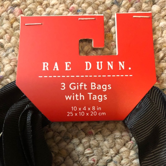 🆕 Rae Dunn MERRY CHRISTMAS Gift Bags with Tags 3 Pack - Picture 7 of 8